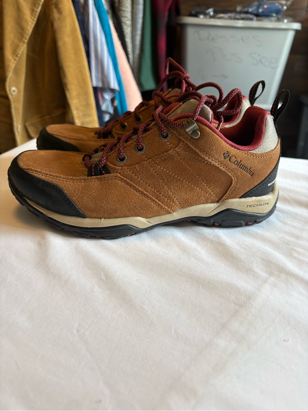 Columbia Women’s Brown Suede Hiking Shoes with Burgundy Accents - Picture 2 of 7